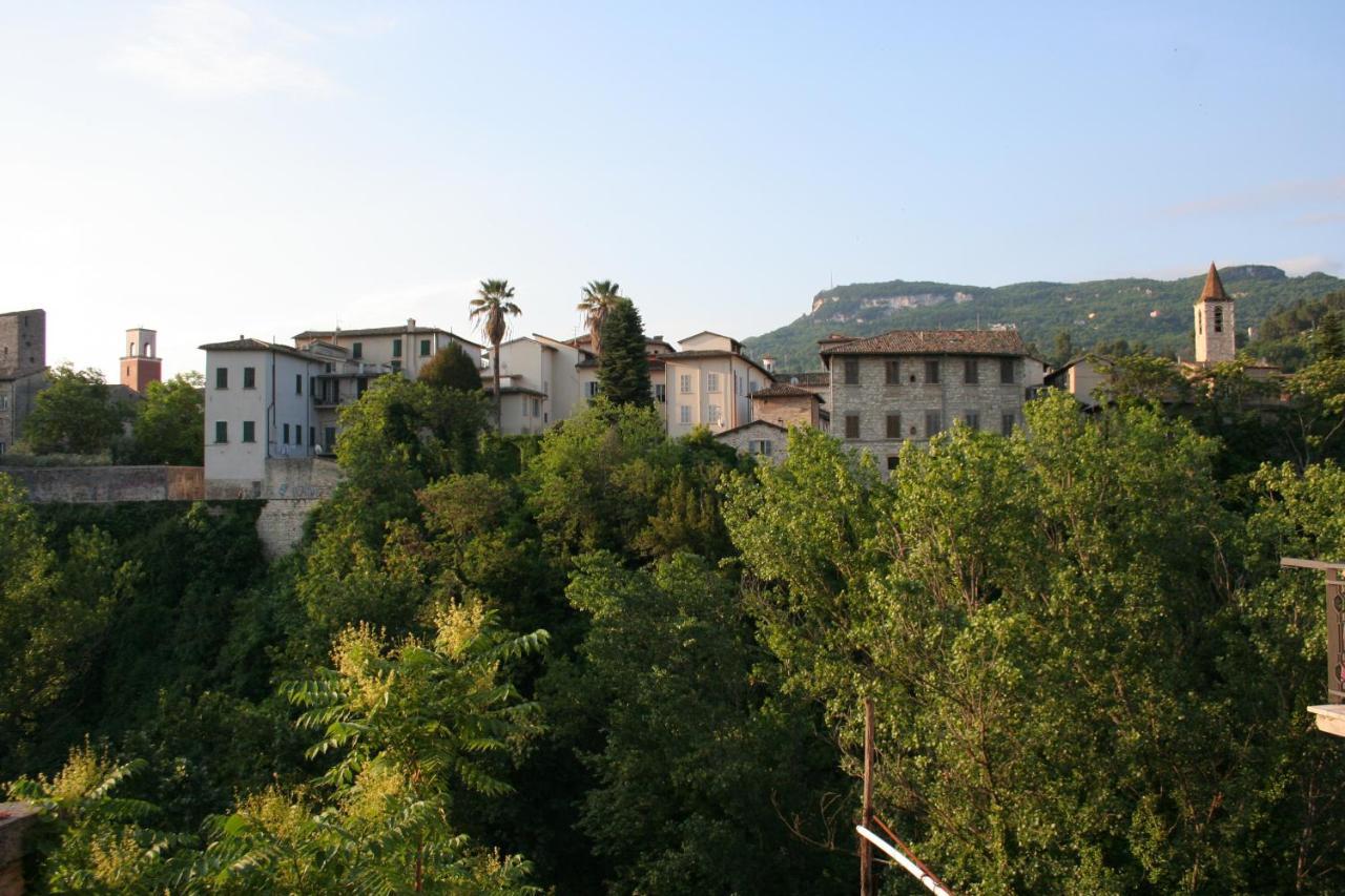 Mini Appartamento "Il Nido Del Picchio" Ascoli Piceno Exteriér fotografie