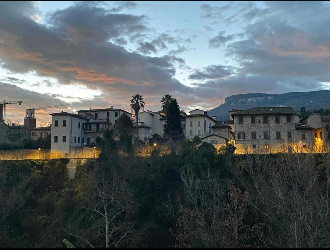 Mini Appartamento "Il Nido Del Picchio" Ascoli Piceno Exteriér fotografie